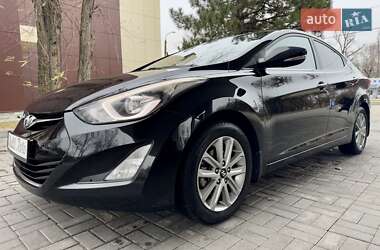 Седан Hyundai Elantra 2014 в Днепре