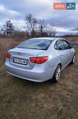 Седан Hyundai Elantra 2008 в Лебедині