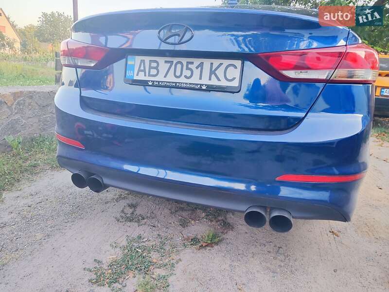 Седан Hyundai Elantra 2017 в Вінниці