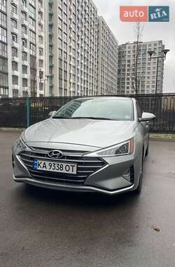 Седан Hyundai Elantra 2020 в Києві