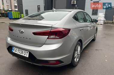 Седан Hyundai Elantra 2020 в Києві