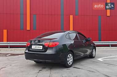 Седан Hyundai Elantra 2008 в Києві