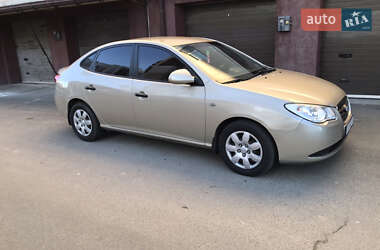 Седан Hyundai Elantra 2008 в Киеве