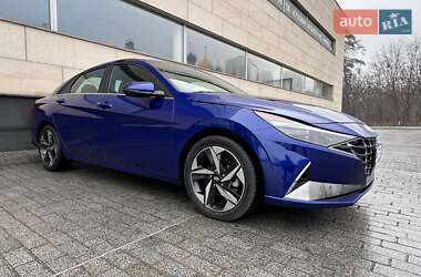 Седан Hyundai Elantra 2021 в 