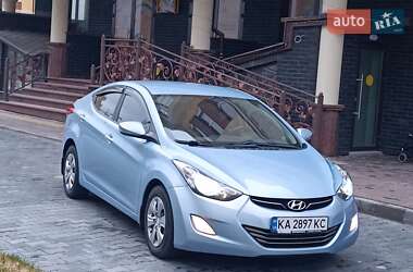 Седан Hyundai Elantra 2011 в Києві