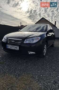 Седан Hyundai Elantra 2010 в Києві