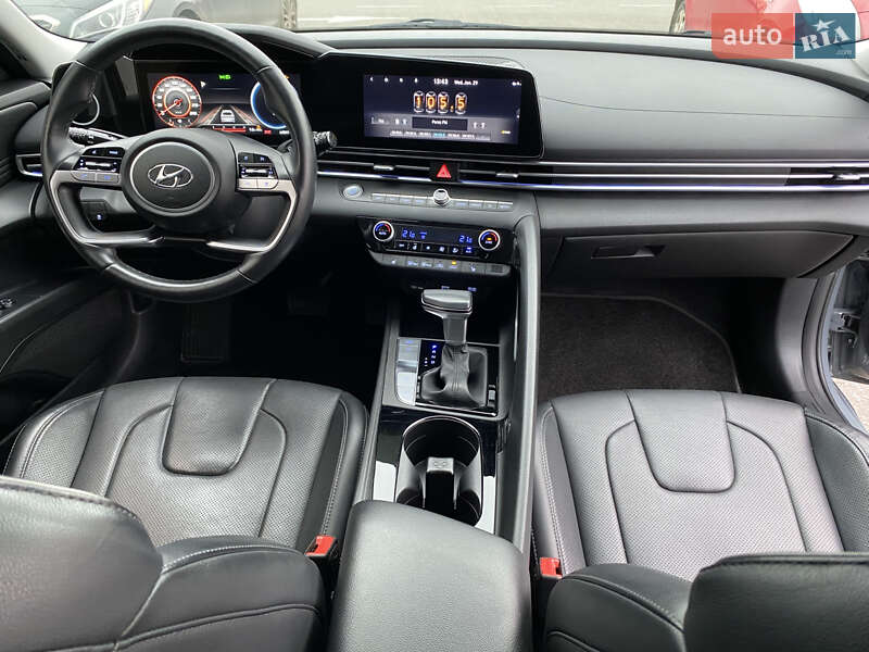 Седан Hyundai Elantra 2021 в Києві