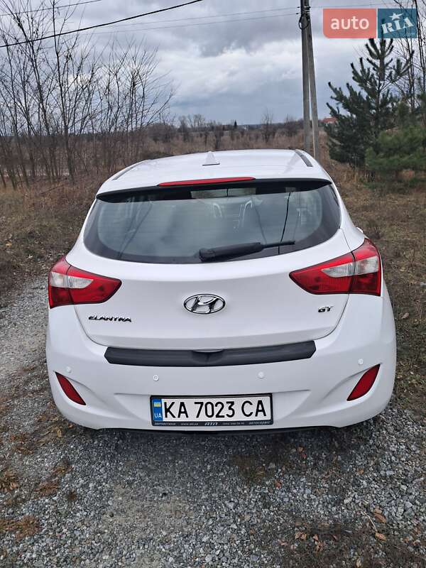 Хэтчбек Hyundai Elantra 2013 в Буче