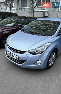 Седан Hyundai Elantra 2012 в Крюківщині