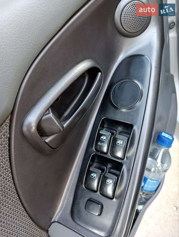 Седан Hyundai Elantra 2006 в Сумах