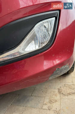 Хэтчбек Hyundai Elantra 2014 в 