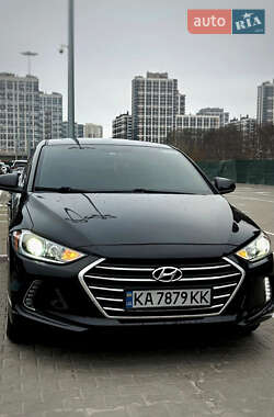 Седан Hyundai Elantra 2016 в Києві