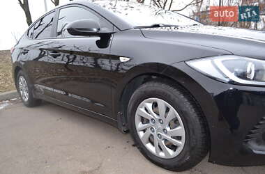 Седан Hyundai Elantra 2018 в 