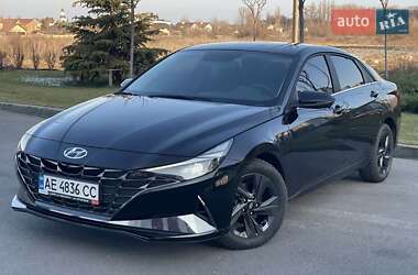 Седан Hyundai Elantra 2022 в Дніпрі