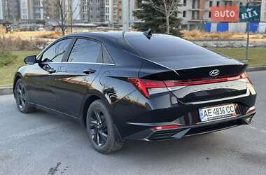 Седан Hyundai Elantra 2022 в Дніпрі