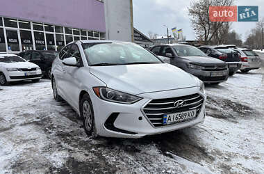 Седан Hyundai Elantra 2017 в Киеве