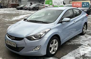 Седан Hyundai Elantra 2012 в Киеве