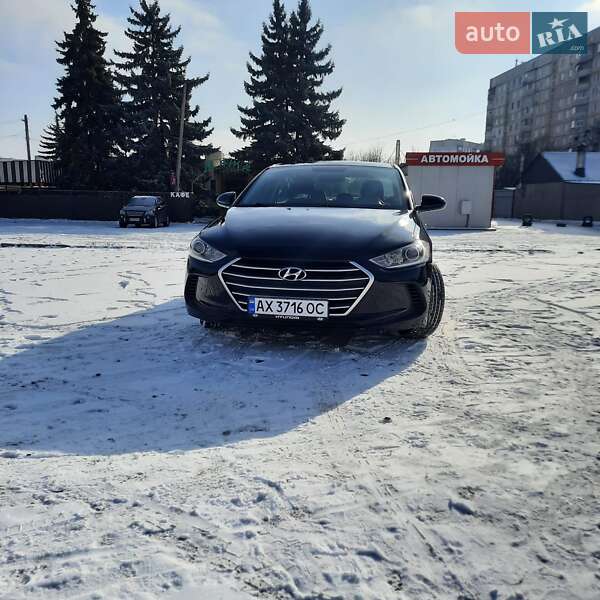 Hyundai Elantra 2017
