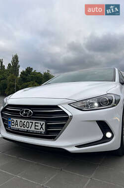 Седан Hyundai Elantra 2018 в Светловодске