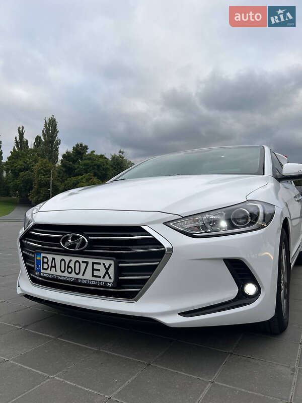 Седан Hyundai Elantra 2018 в Кременчуге