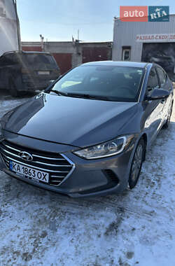 Седан Hyundai Elantra 2018 в Києві