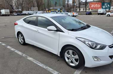 Седан Hyundai Elantra 2011 в Киеве