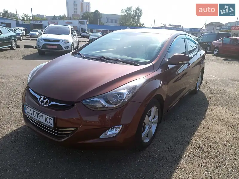 Hyundai Elantra 2012