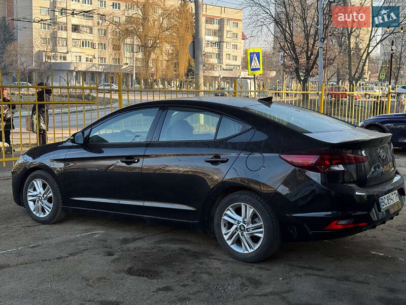 Седан Hyundai Elantra 2020 в Львові