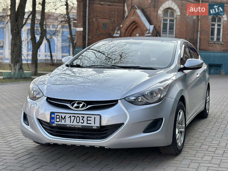 Hyundai Elantra 2013
