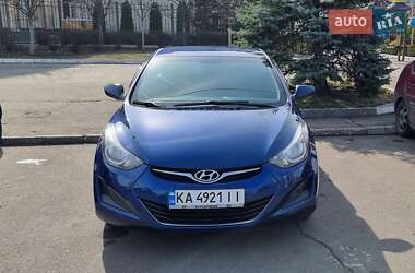 Седан Hyundai Elantra 2015 в Киеве