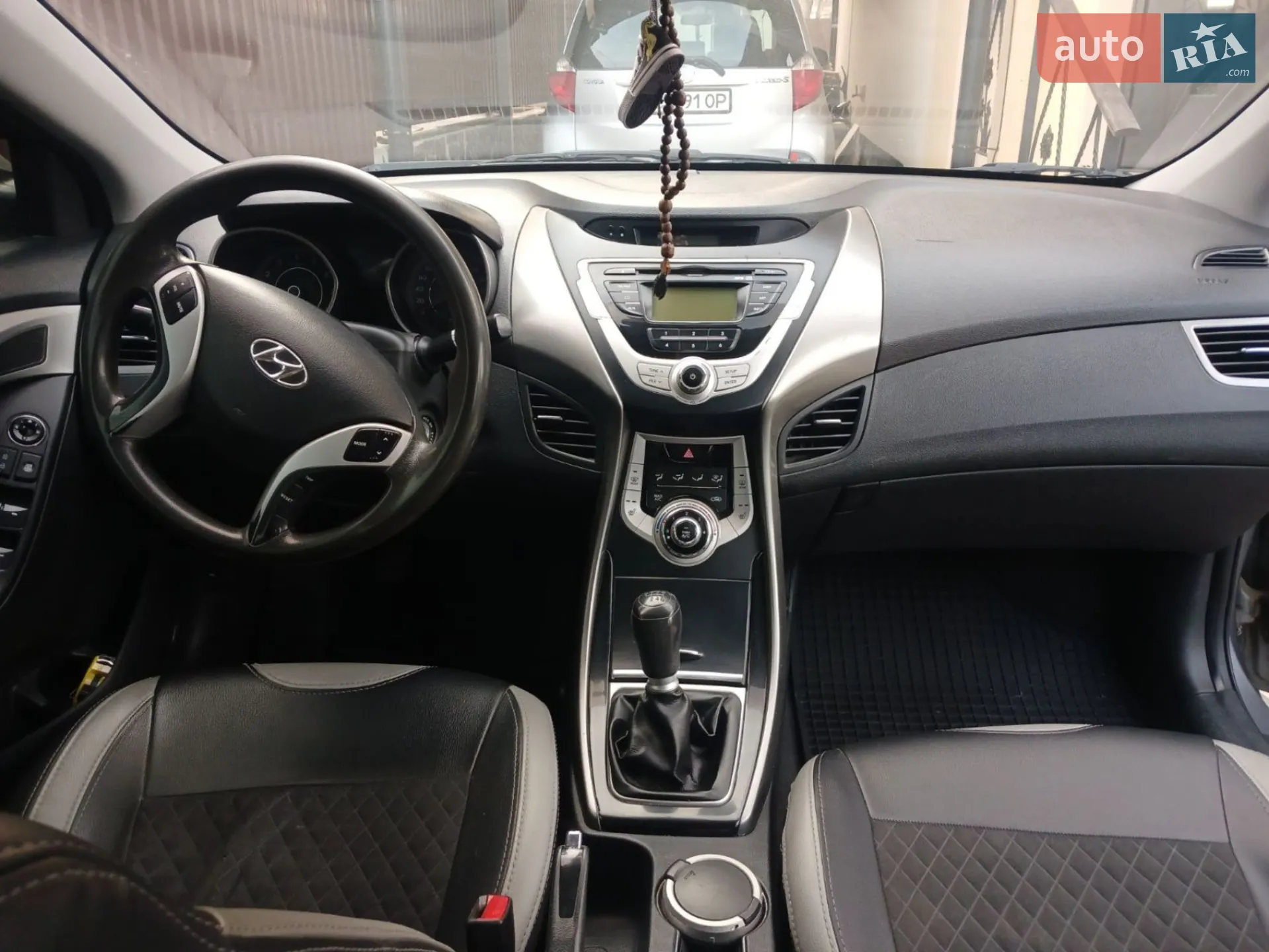 2011 Hyundai Elantra - мініатюра 10