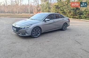Седан Hyundai Elantra 2021 в 
