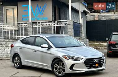 Седан Hyundai Elantra 2017 в 