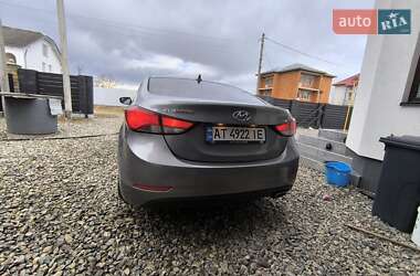 Седан Hyundai Elantra 2015 в 