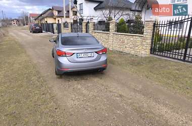Седан Hyundai Elantra 2015 в 