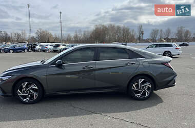 Седан Hyundai Elantra 2024 в 