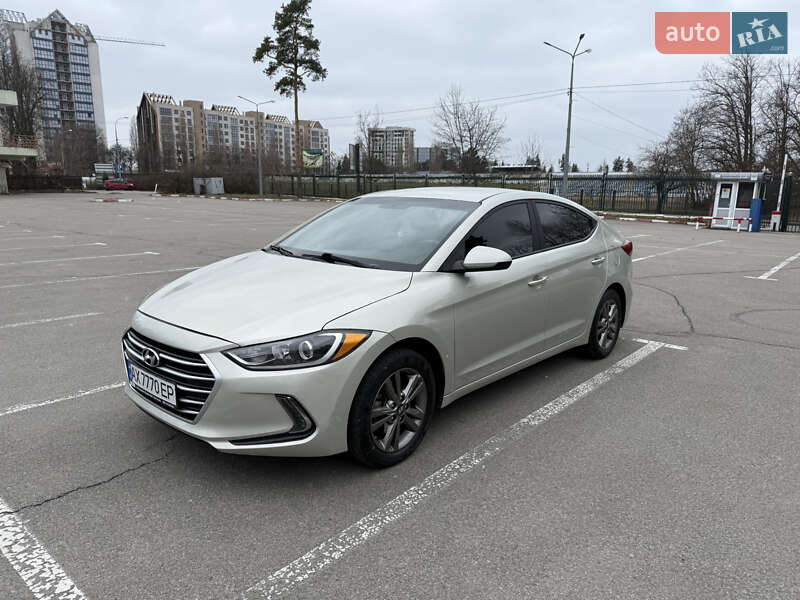 Hyundai Elantra 2016