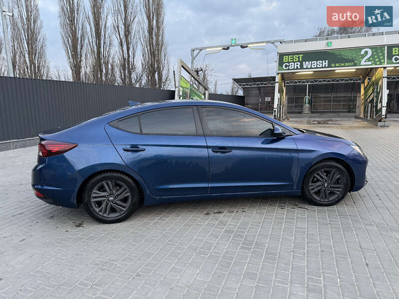 Седан Hyundai Elantra 2020 в Кропивницком