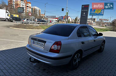 Седан Hyundai Elantra 2005 в 