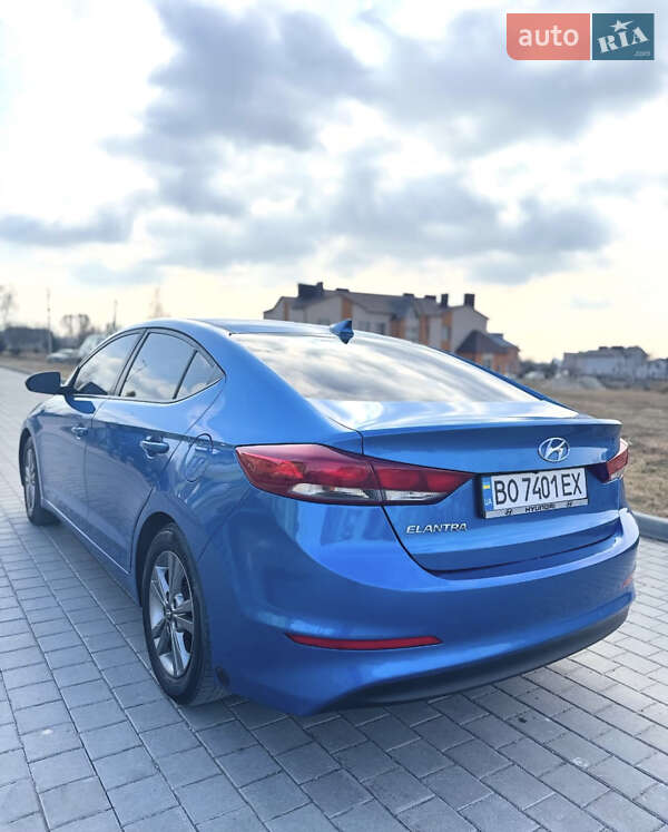 Седан Hyundai Elantra 2017 в Тернополе
