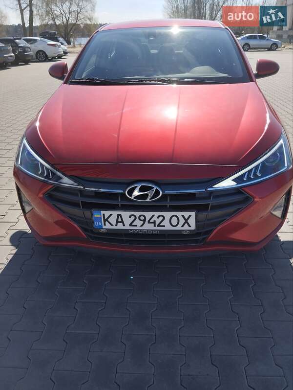 Седан Hyundai Elantra 2020 в Киеве