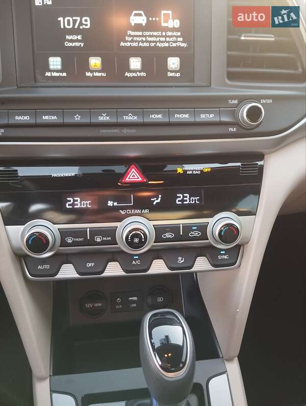 Седан Hyundai Elantra 2020 в Киеве