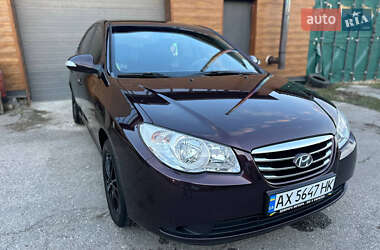 Седан Hyundai Elantra 2011 в 