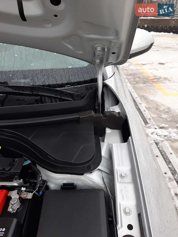 Седан Hyundai Elantra 2018 в Киеве