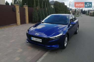 Седан Hyundai Elantra 2021 в 
