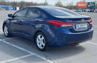 Седан Hyundai Elantra 2012 в 