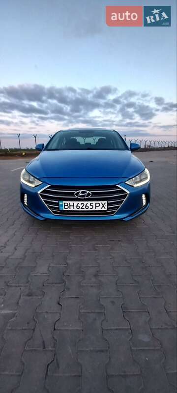 Hyundai Elantra 2017