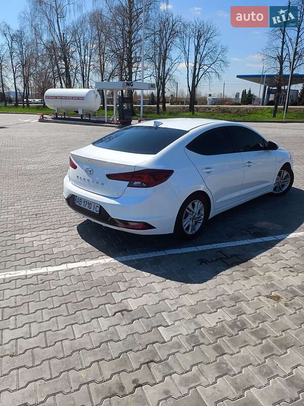 Седан Hyundai Elantra 2020 в Тульчині