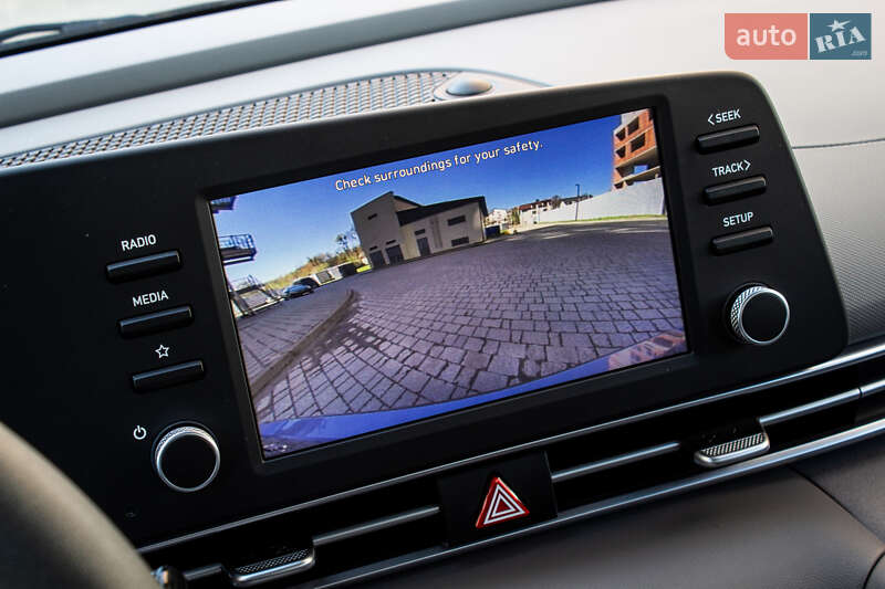 Седан Hyundai Elantra 2022 в Львове