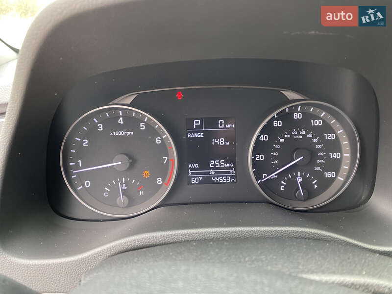 Седан Hyundai Elantra 2018 в Львові